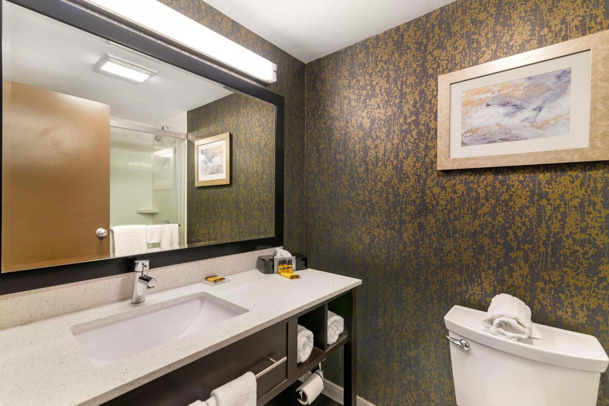 Best Western Plus Landmark Inn Laconia Zewnętrze zdjęcie